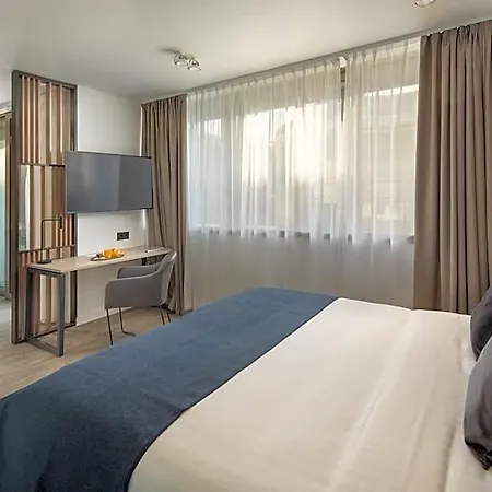 Cortile - Adults Only 4*