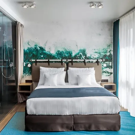 Cortile - Adults Only