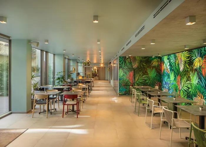 Cortile - Adults Only