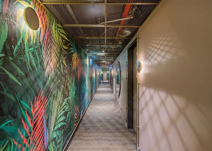 Cortile - Adults Only 4*