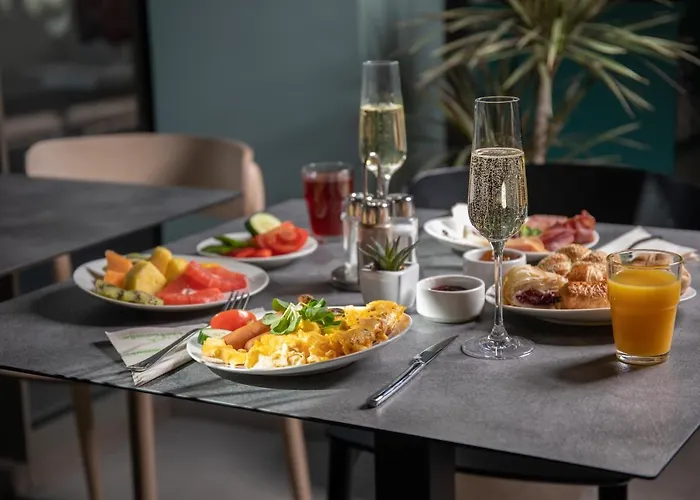 Cortile - Adults Only